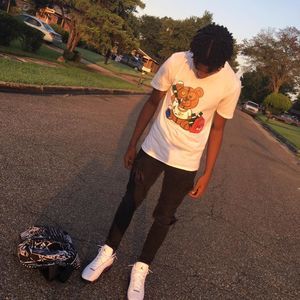 Meet your Posher, Larry